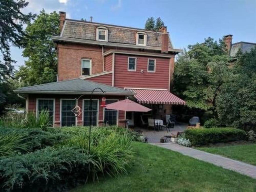 Welche Hotels liegen am nächsten am Flughafen Westchester County? Haverstraw Exterior foto