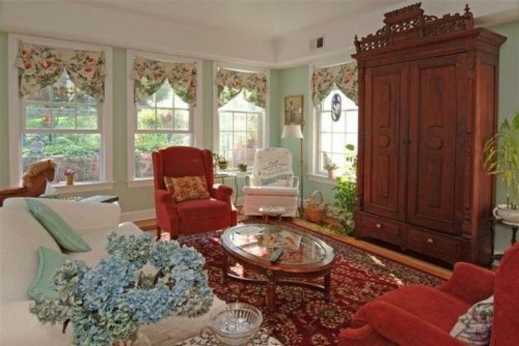 Welche Hotels liegen am nächsten am Flughafen Westchester County? Haverstraw Exterior foto